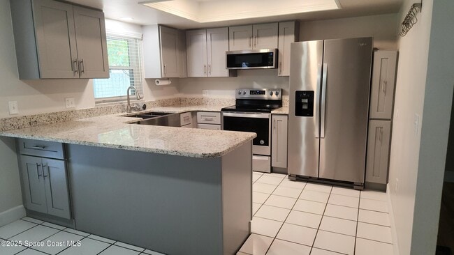 3011 Dunhill Dr in Cocoa, FL - Building Photo - Building Photo