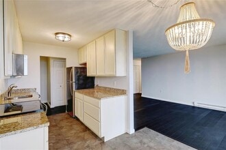 37 Bullocks Point Ave in East Providence, RI - Building Photo - Building Photo
