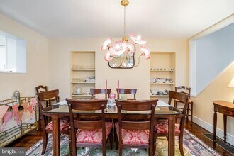 908 S Front St in Philadelphia, PA - Building Photo - Building Photo