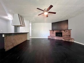 7309 Ashcrest Ln in Dallas, TX - Building Photo - Building Photo