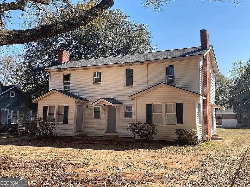 1312 Gillespie Ave in Albany, GA - Building Photo