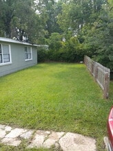 5048 Broadway Ave in Jacksonville, FL - Building Photo - Building Photo
