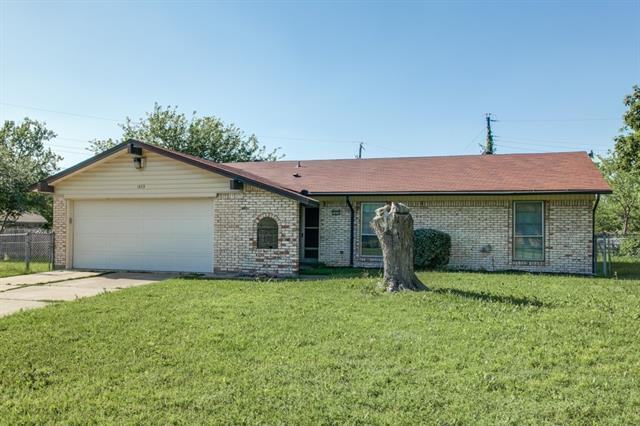 1433 Virgie Joe Dr in Mesquite, TX - Building Photo