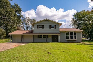 119 Remington Wy in Carrollton, GA - Building Photo