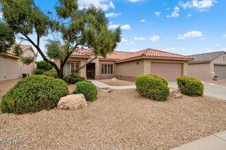 16232 W Tapatio Dr in Surprise, AZ - Building Photo - Building Photo