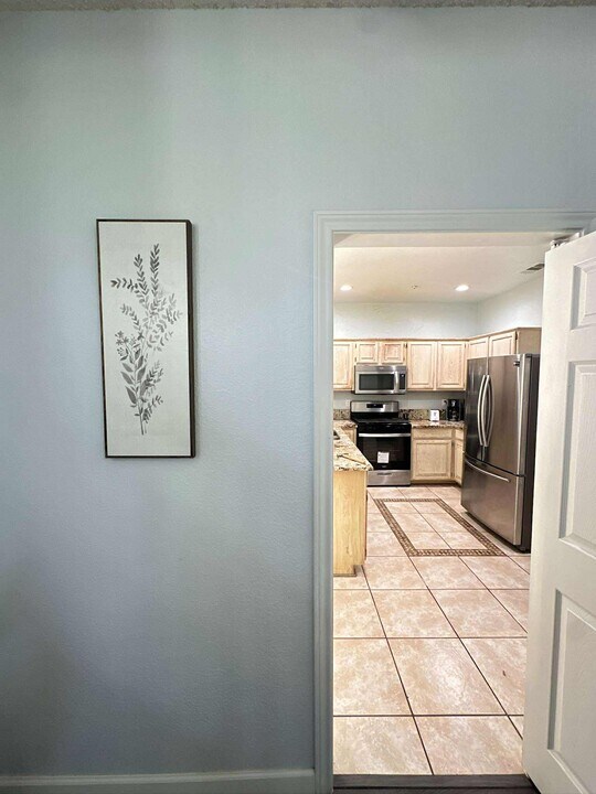 9521 Rodeo Dr in Irving, TX - Building Photo