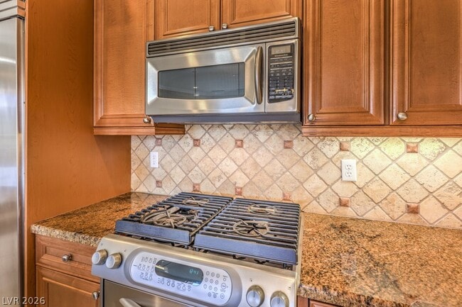 property at 10 Via Vasari