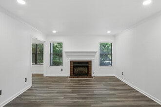1612 Huntingdon Chase, Unit 1612 Huntingdon Chase in Atlanta, GA - Foto de edificio - Building Photo
