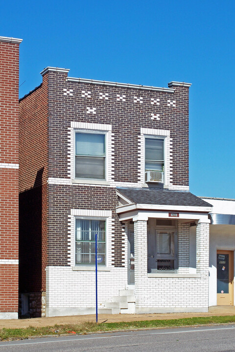 5719 Gravois Ave in St. Louis, MO - Building Photo