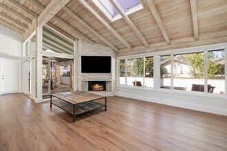 2111 Vista Dorado in Newport Beach, CA - Building Photo - Building Photo