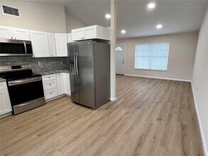 7224 Daggett Terrace in New Port Richey, FL - Building Photo - Building Photo