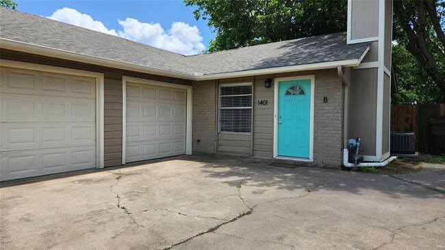 1401 Westcott Dr in Round Rock, TX - Building Photo - Building Photo