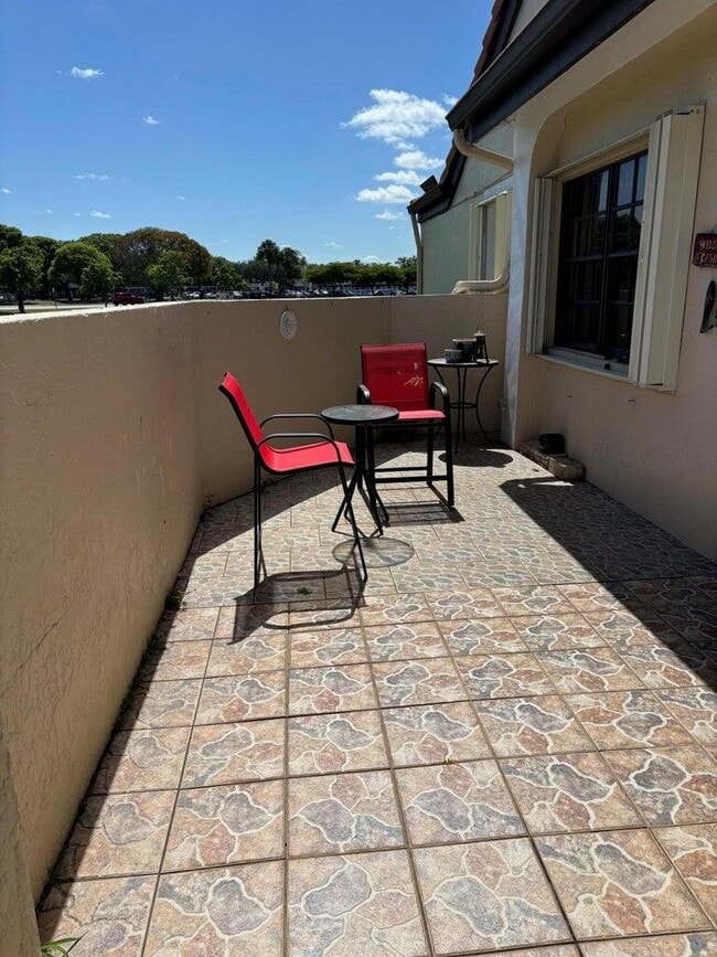 8398 Mooring Cir in Boynton Beach, FL - Building Photo - Building Photo
