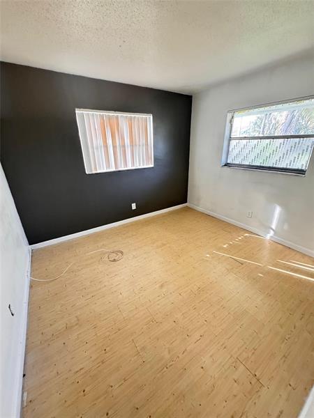 181 NW 28th Terrace in Fort Lauderdale, FL - Building Photo - Building Photo