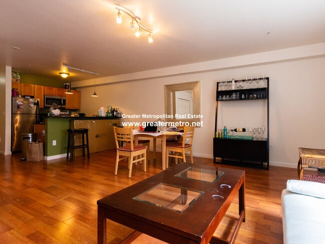 41 Chelsea St, Unit 1 in Boston, MA - Foto de edificio - Building Photo