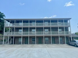 1604 Spring Valley Dr, Unit 9 in Huntington, WV - Building Photo