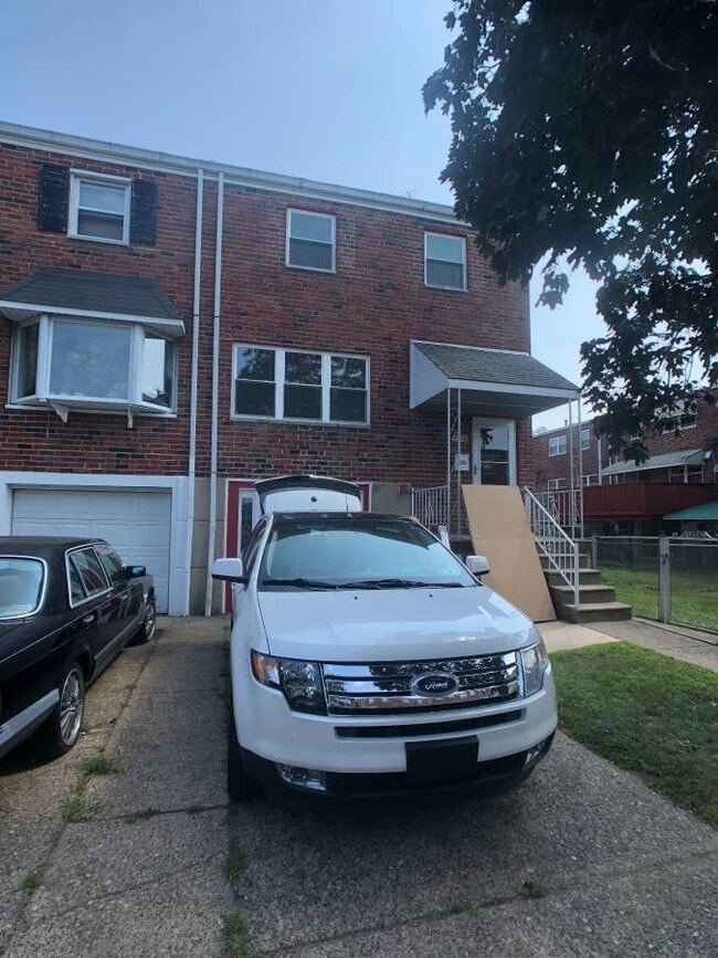 property at 7120 Phoebe Pl
