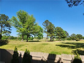 5008 Glenwood Way in Virginia Beach, VA - Building Photo