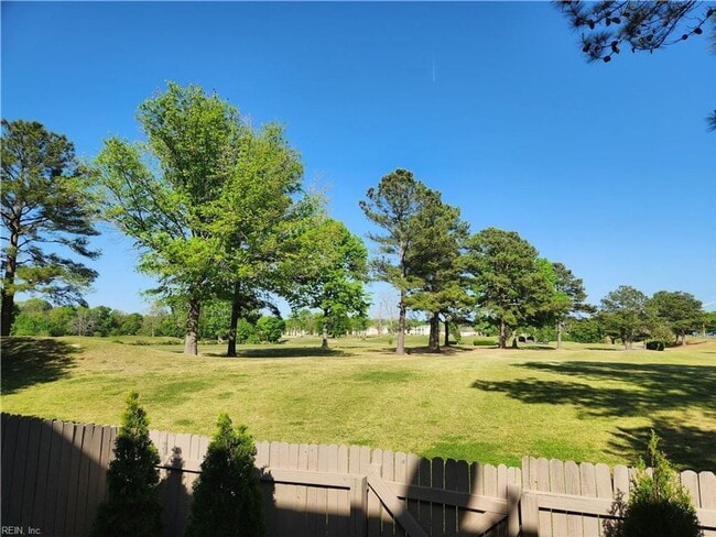 property at 5008 Glenwood Way