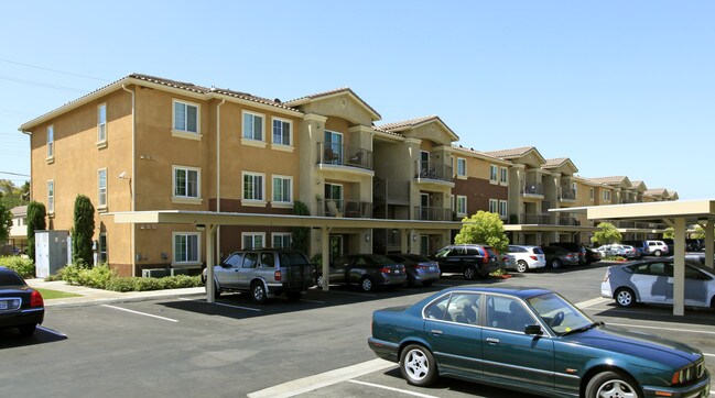 Cornerstone Apartments in Anaheim, CA - Building Photo - Building Photo