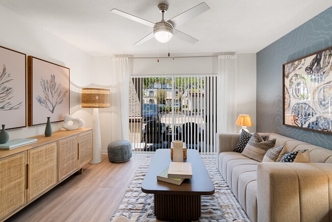 Cortland Harbour Cove in Pembroke Pines, FL - Foto de edificio - Building Photo