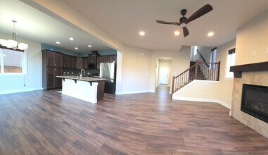 13217 23rd Dr SE in Mill Creek, WA - Building Photo - Building Photo