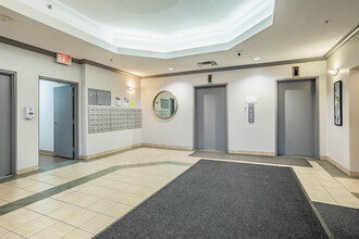 Summit Square & Summit Court Apartments in Leduc, AB - Building Photo - Lobby