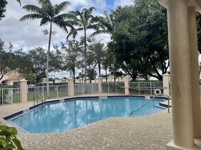 8835 S Isles Cir in Tamarac, FL - Building Photo - Building Photo