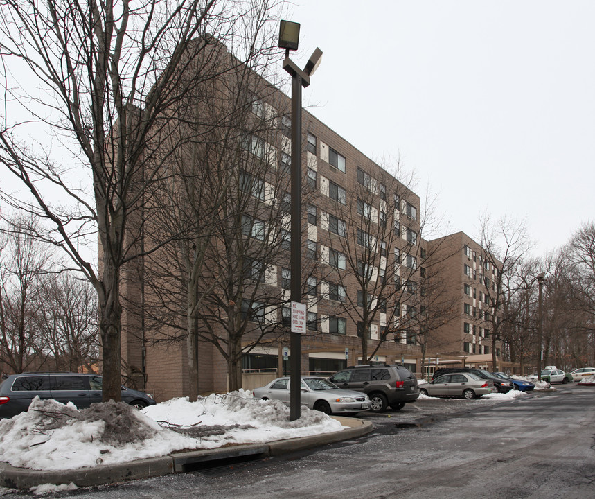 Ruscombe Gardens, 62 and over in Baltimore, MD - Building Photo