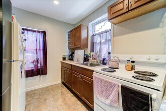 90 Sullivan St in Wurtsboro, NY - Building Photo - Building Photo