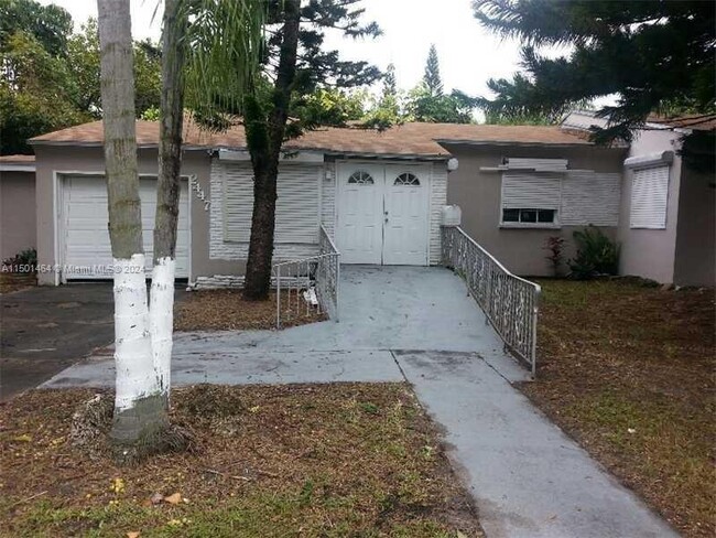 property at 2447 Pierce St
