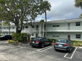 2700 SW 22nd Ave in Delray Beach, FL - Building Photo