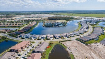 15336 Lucerna St in Naples, FL - Building Photo