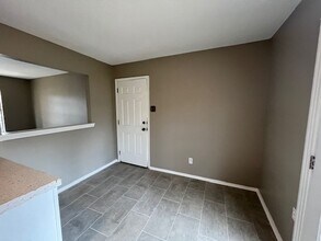 3016 Mayfair Rd in Horn Lake, MS - Building Photo - Building Photo