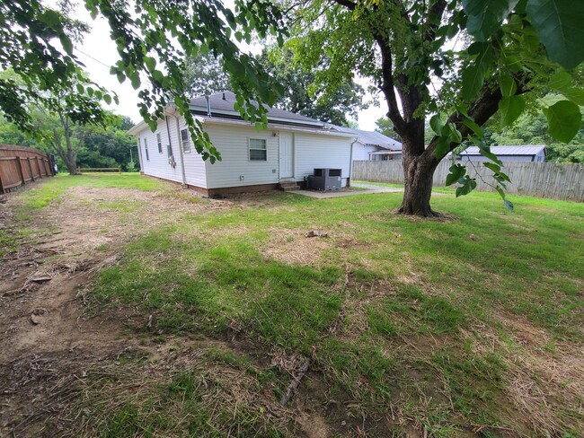 property at 624 Delaware Ave