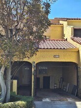 3512 Estepona Ave in Doral, FL - Building Photo - Building Photo