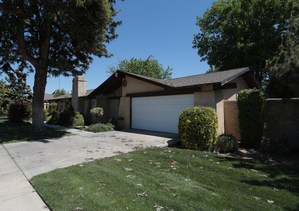 Music Ave. Apartments in Clovis, CA - Foto de edificio