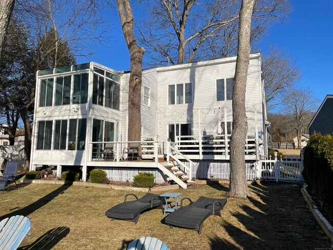 9 Club Ln in Plymouth, CT - Building Photo - Building Photo