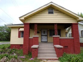 900 Center St in Birmingham, AL - Building Photo