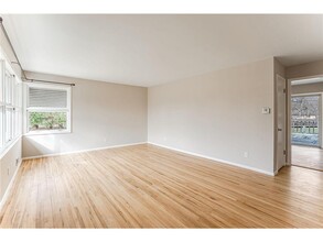 3416 Baillif Pl in Bloomington, MN - Foto de edificio - Building Photo