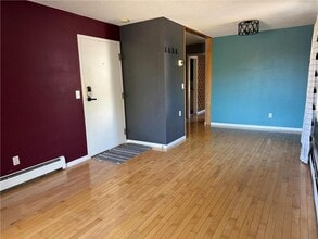 5130 Hiawatha Ave in Minneapolis, MN - Building Photo - Building Photo