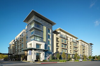 Radius in Redwood City, CA - Foto de edificio - Building Photo