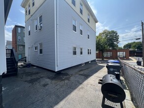 18 Courtland St in Providence, RI - Building Photo - Building Photo