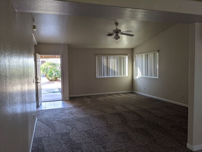 9826 Needles Dr in Mohave Valley, AZ - Building Photo - Building Photo