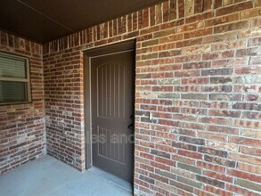 408 Chalk Hill Ct in Edmond, OK - Building Photo - Building Photo