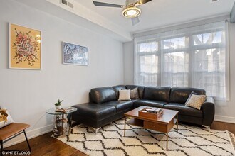 3121 N Monticello Ave in Chicago, IL - Building Photo - Building Photo