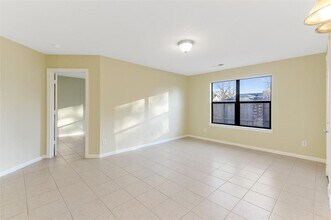 10242 Azalea Village Dr in Houston, TX - Building Photo - Building Photo