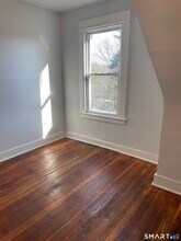 134 Lockhart Ave in Waterbury, CT - Building Photo - Building Photo