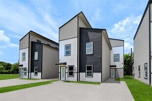 8159 Tate St in Houston, TX - Building Photo