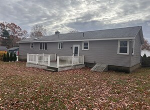 1 Dorothy Rd in Burlington, MA - Building Photo - Building Photo